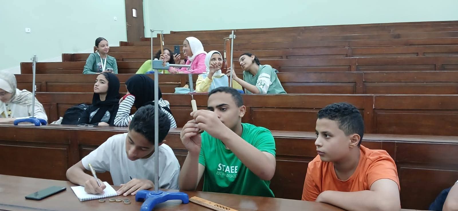 جامعة أسيوط تنظم نشاط علمي بكلية الهندسة ضمن برنامج جامعة الطفل