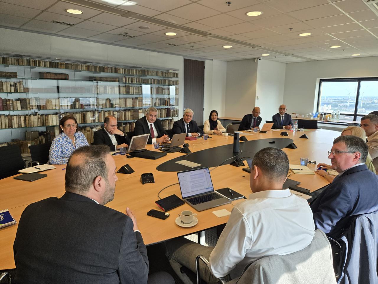 وزير التعليم العالي يقود شراكة عالمية لتحول الجامعات إلى الجيل الرابع