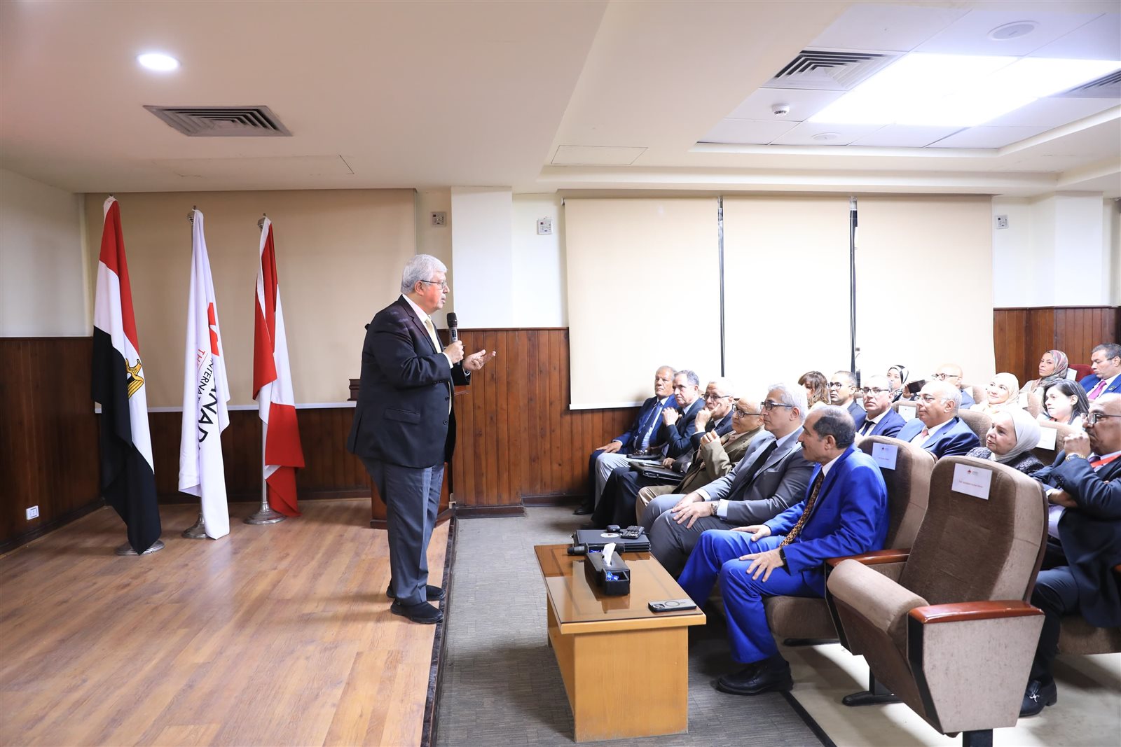 وزير التعليم العالي يشيد بتميز المعاهد الكندية CIC في التعليم التطبيقي