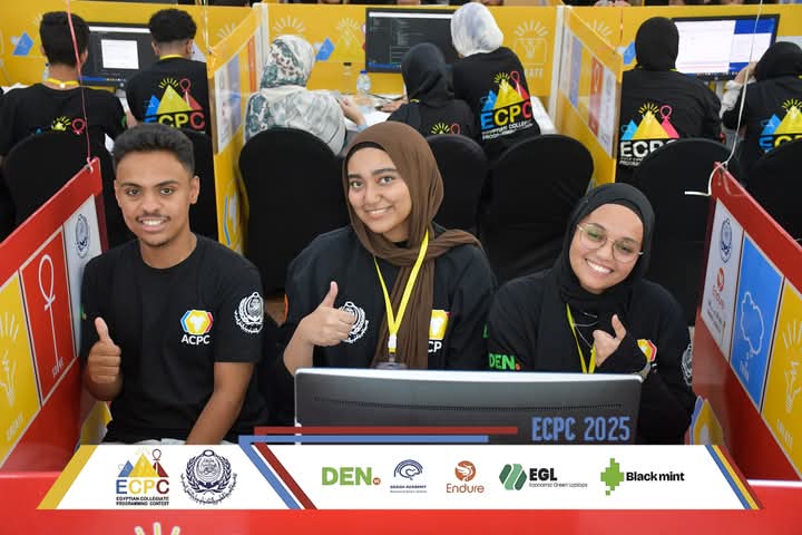 جامعة الأقصر تحجز بطاقة نهائي المسابقة العربية والإفريقية للبرمجة