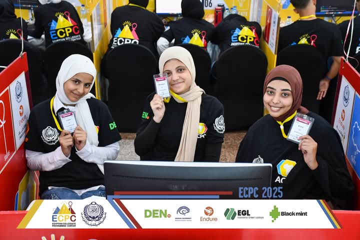 جامعة الأقصر تحجز بطاقة نهائي المسابقة العربية والإفريقية للبرمجة