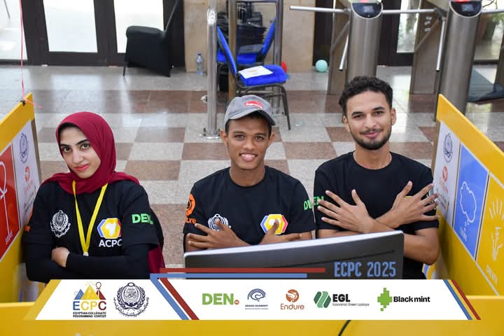 جامعة الأقصر تحجز بطاقة نهائي المسابقة العربية والإفريقية للبرمجة