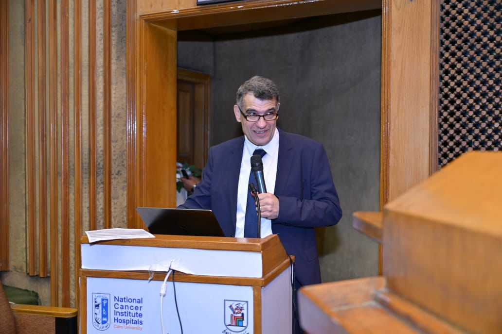الدكتور محمد عبد المعطي سمره عميد المعهد القومي للأورام