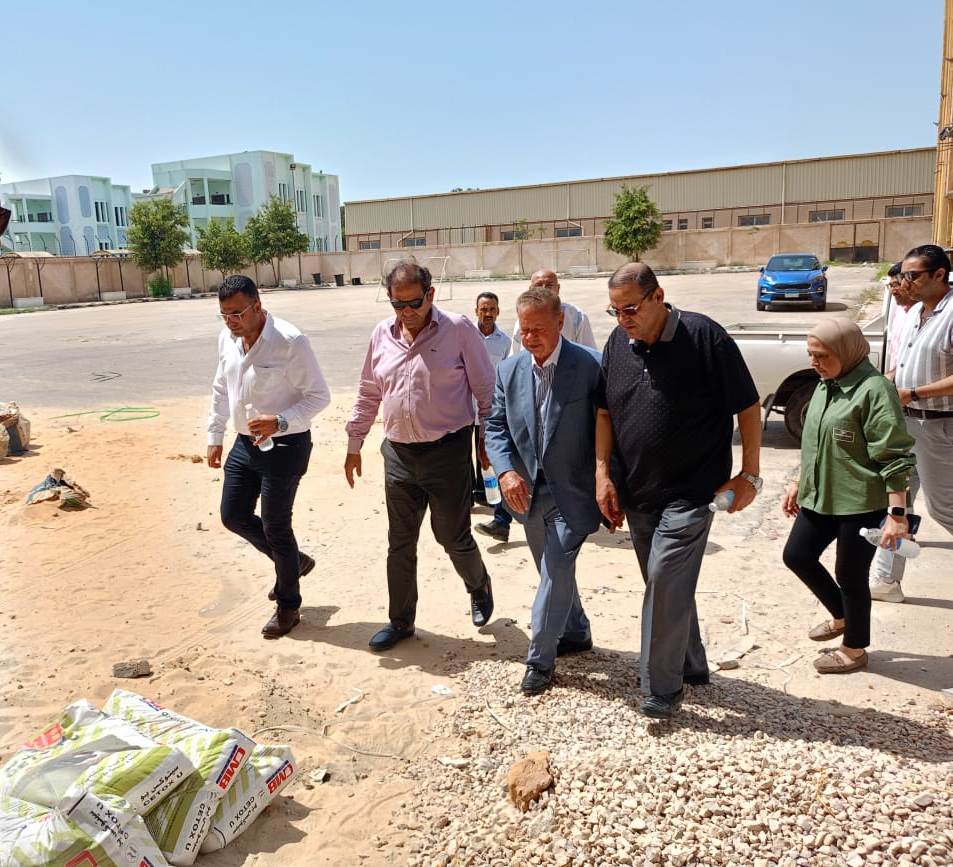 رئيس جامعة بورسعيد يستقبل رئيس مجلس إدارة كابسي العالمية