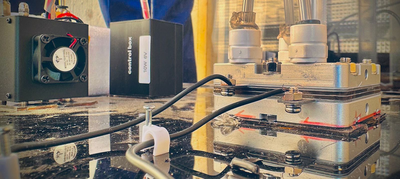 طلاب هندسة حلوان يبتكرون نظامًا لتوليد وتخزين الهيدروجين الأخضر 