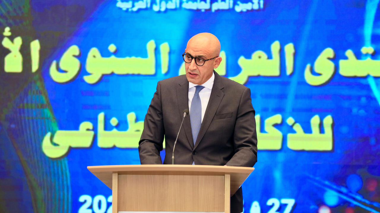 محمد عبد اللطيف وزير التربية والتعليم