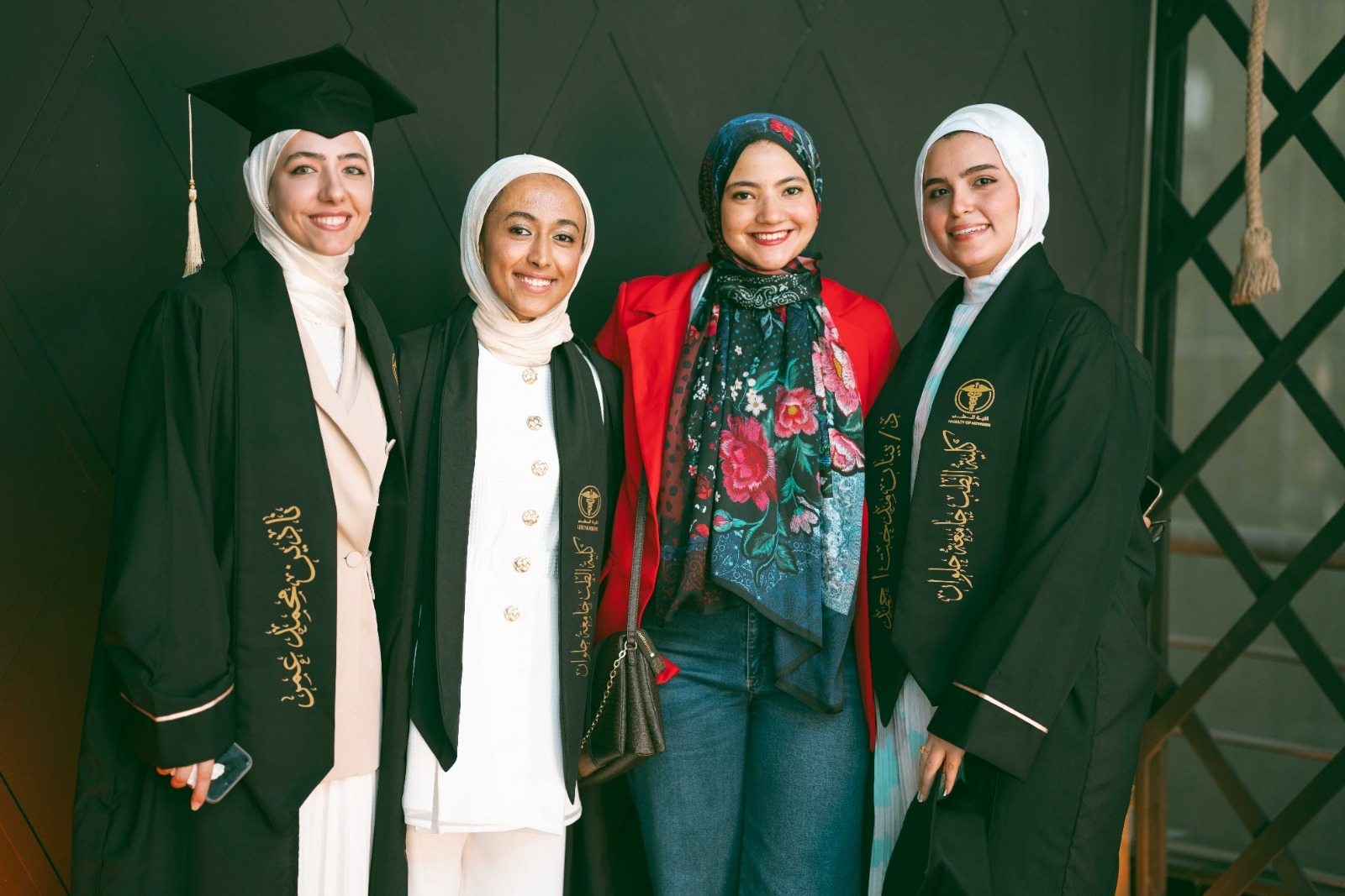 جامعة حلوان تنظم حفل تخرج دفعة جديدة من طلاب كلية الطب