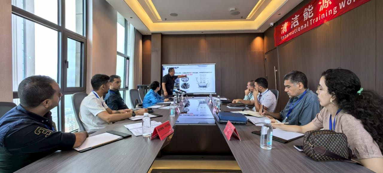 جامعة بورسعيد تشارك في ورشة العمل الدولية لتكنولوجيا الطاقة النظيفة بالصين