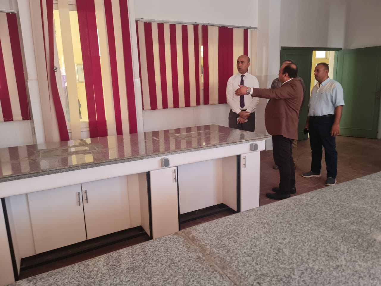 رئيس جامعة دمنهور يتابع جاهزية كليات قطاع النوبارية