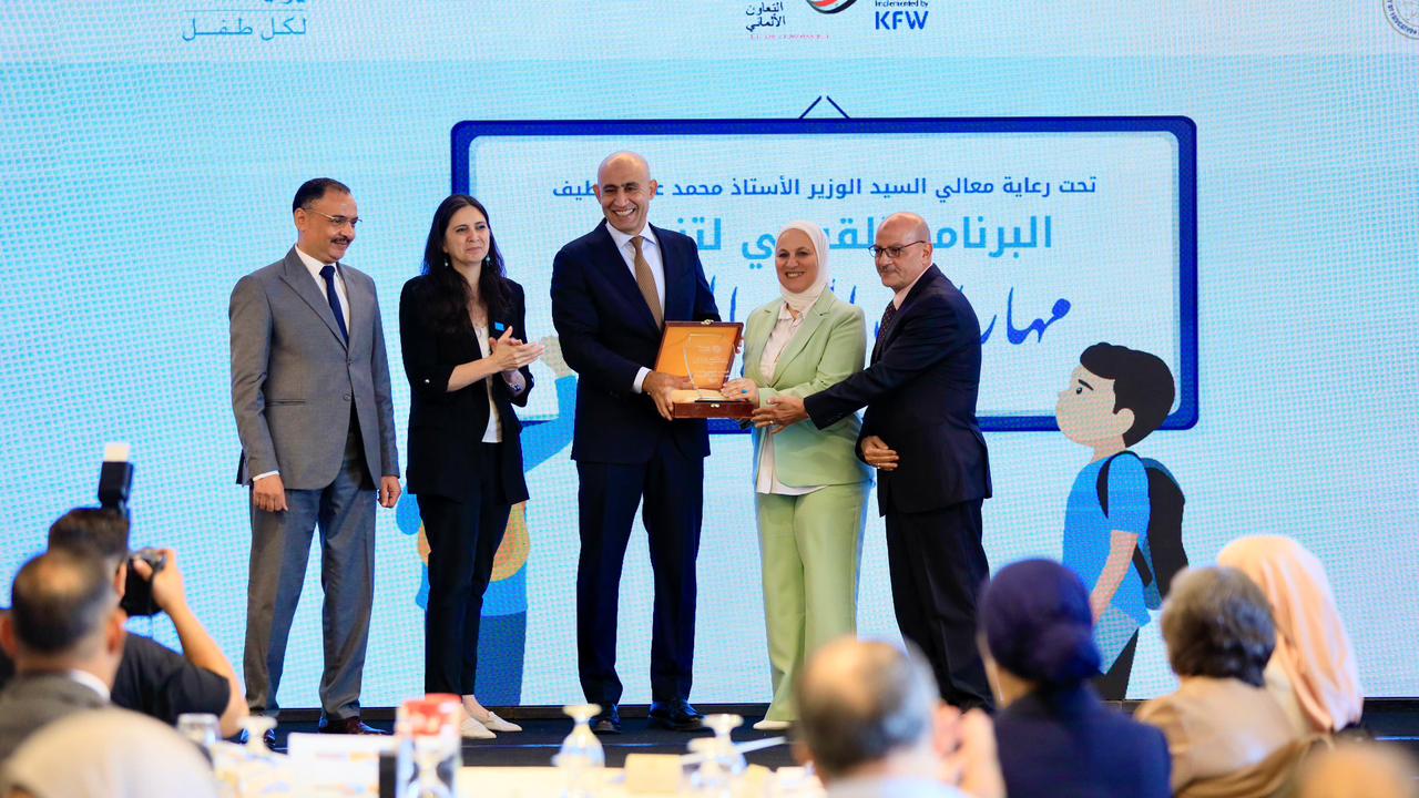 وزير التربية والتعليم يطلق المرحلة الثانية من البرنامج القومي لتنمية مهارات اللغة العربية بالشراكة مع اليونيسف وKfW