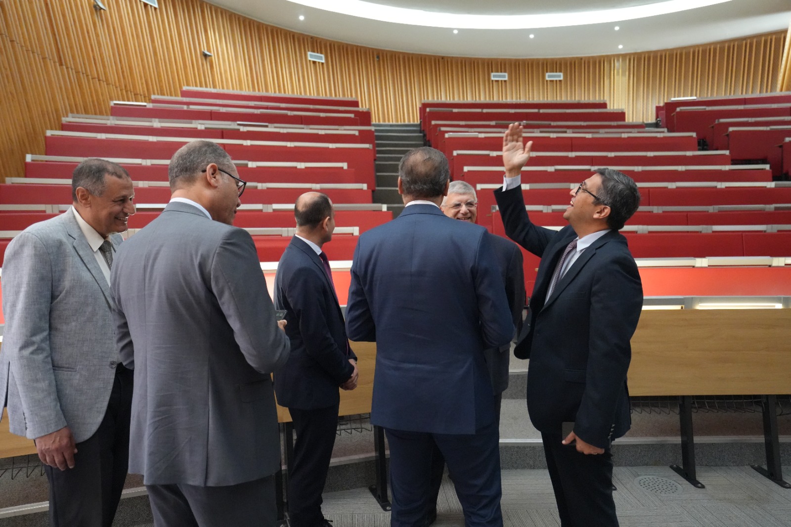 وفد أخبار اليوم يزور الجامعة المصرية اليابانية ويستعرض تجربة التعليم المتميز