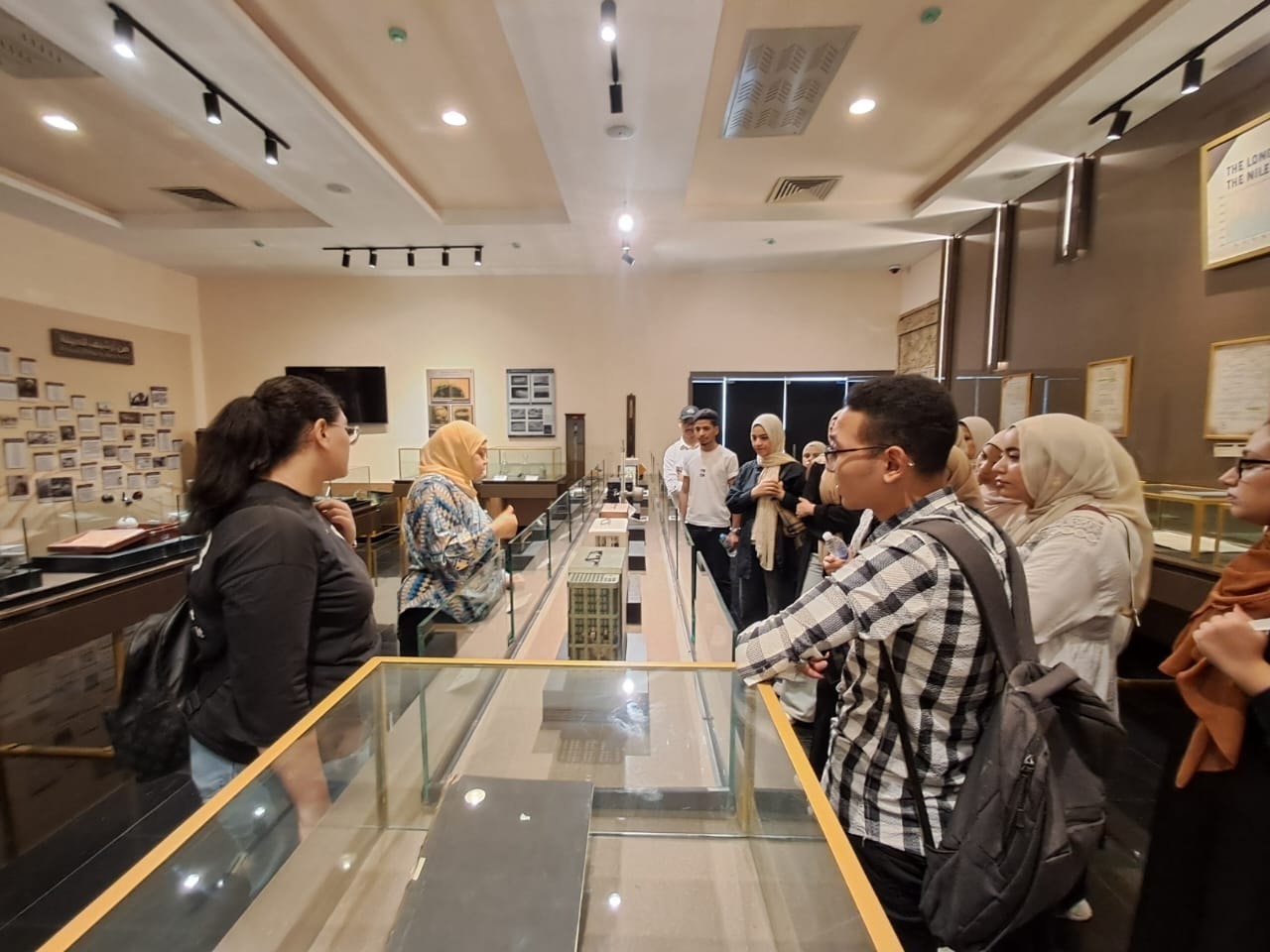 طلاب جامعة حلوان يستكشفون عالم الأرصاد الجوية وأسرار الطقس