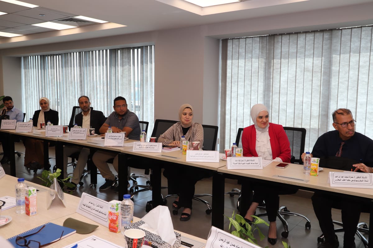 نائب رئيس جامعة عين شمس لشؤون الدراسات العليا والبحوث ترأس اجتماع لجنة تنسيق المؤتمرات السنوية