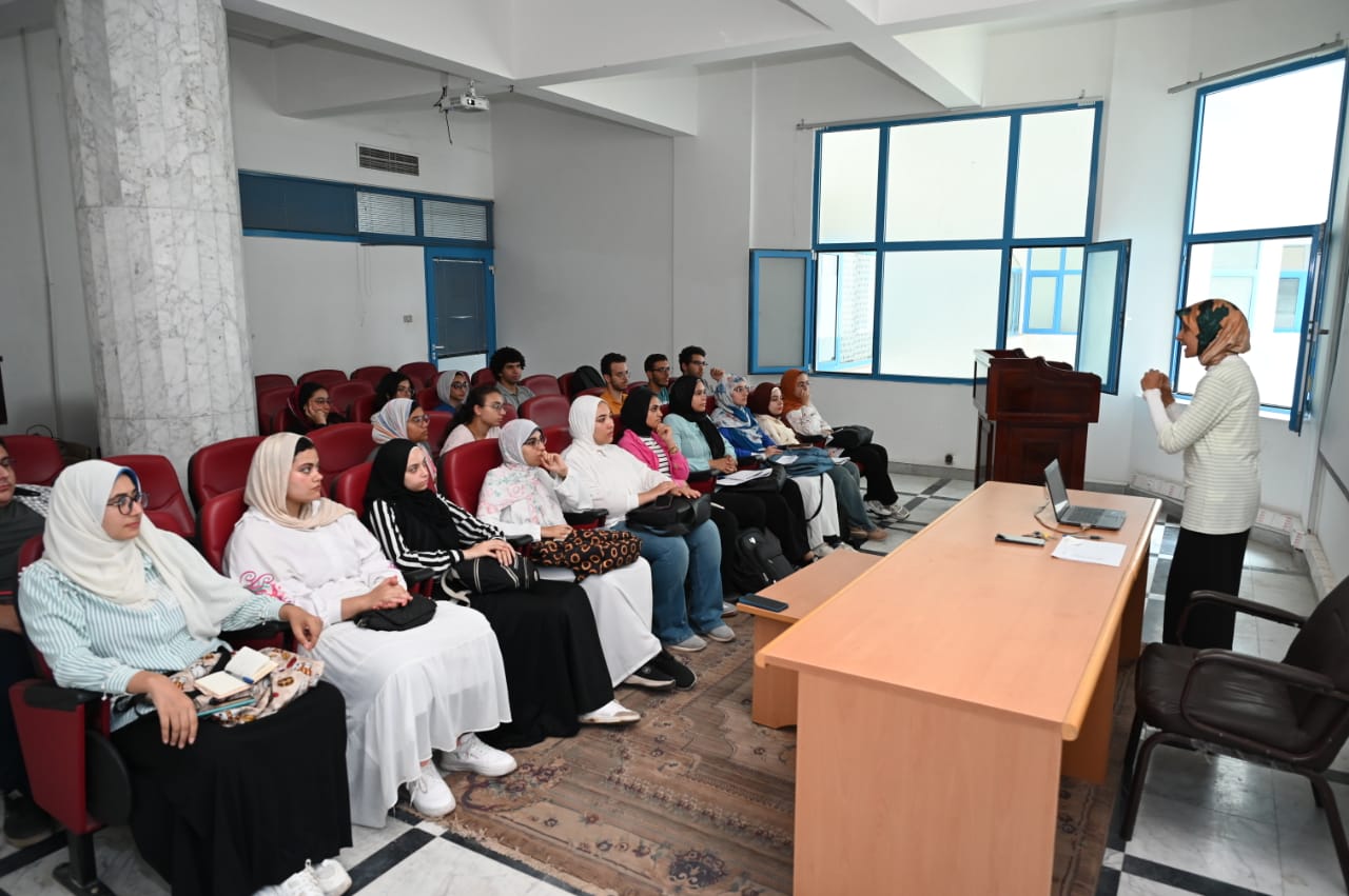 المدارس الصيفية 2025 تفتح آفاق الابتكار والبحث العلمي للطلاب