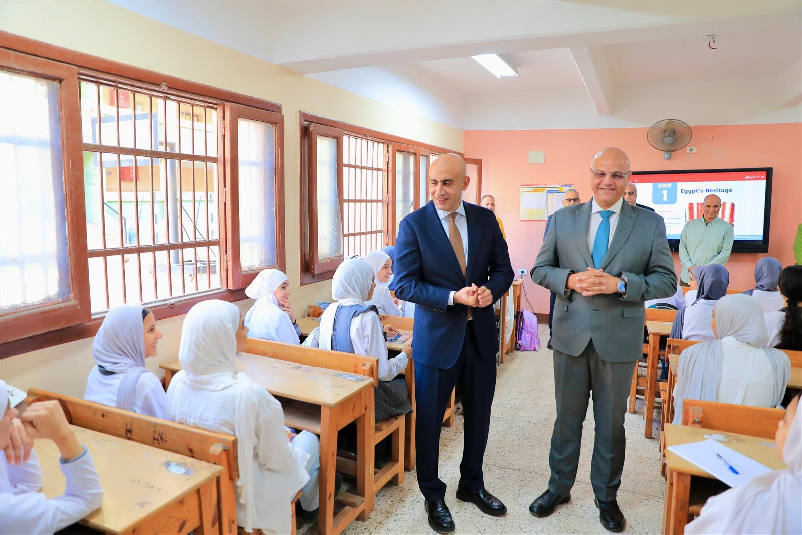 وزير التربية والتعليم يتفقد مدارس القليوبية