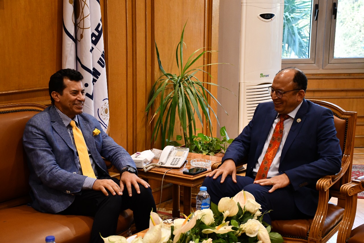 جامعة حلوان تحتفل بطلابها الجدد في انطلاقة العام الجامعي 2025