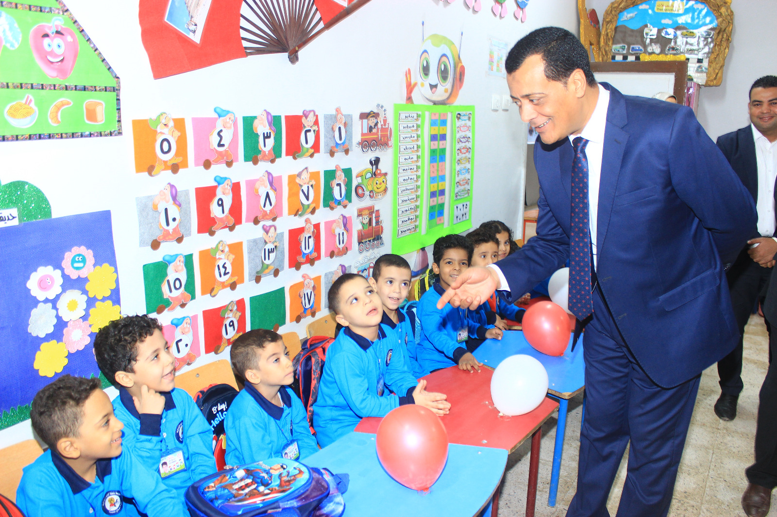 جولة مدير تعليم سوهاج وإعلانه انطلاقة العام الدراسي 2025 بانضباط مميز