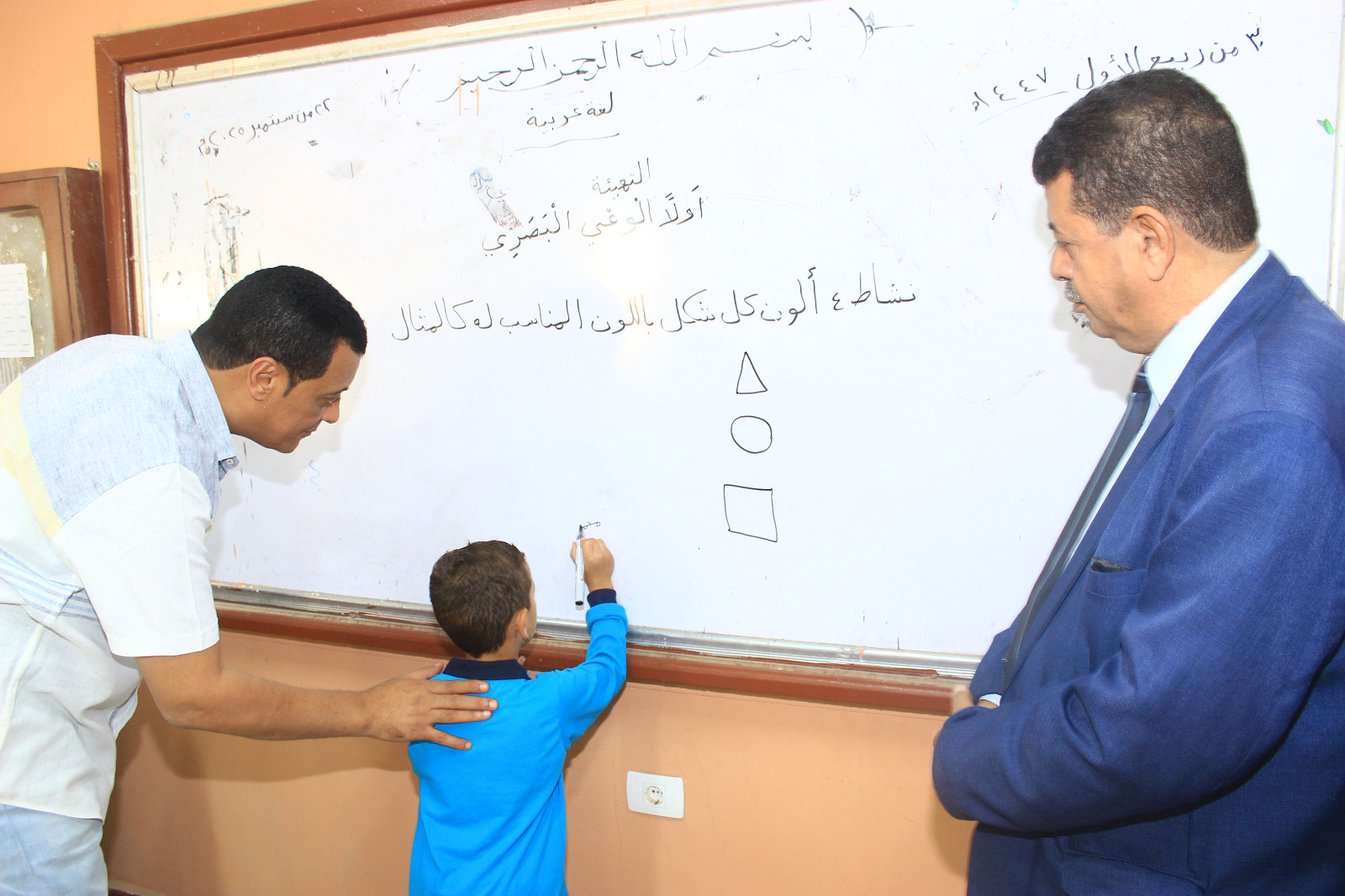 مدير تعليم سوهاج يتفقد مدارس إدارة سوهاج التعليمية