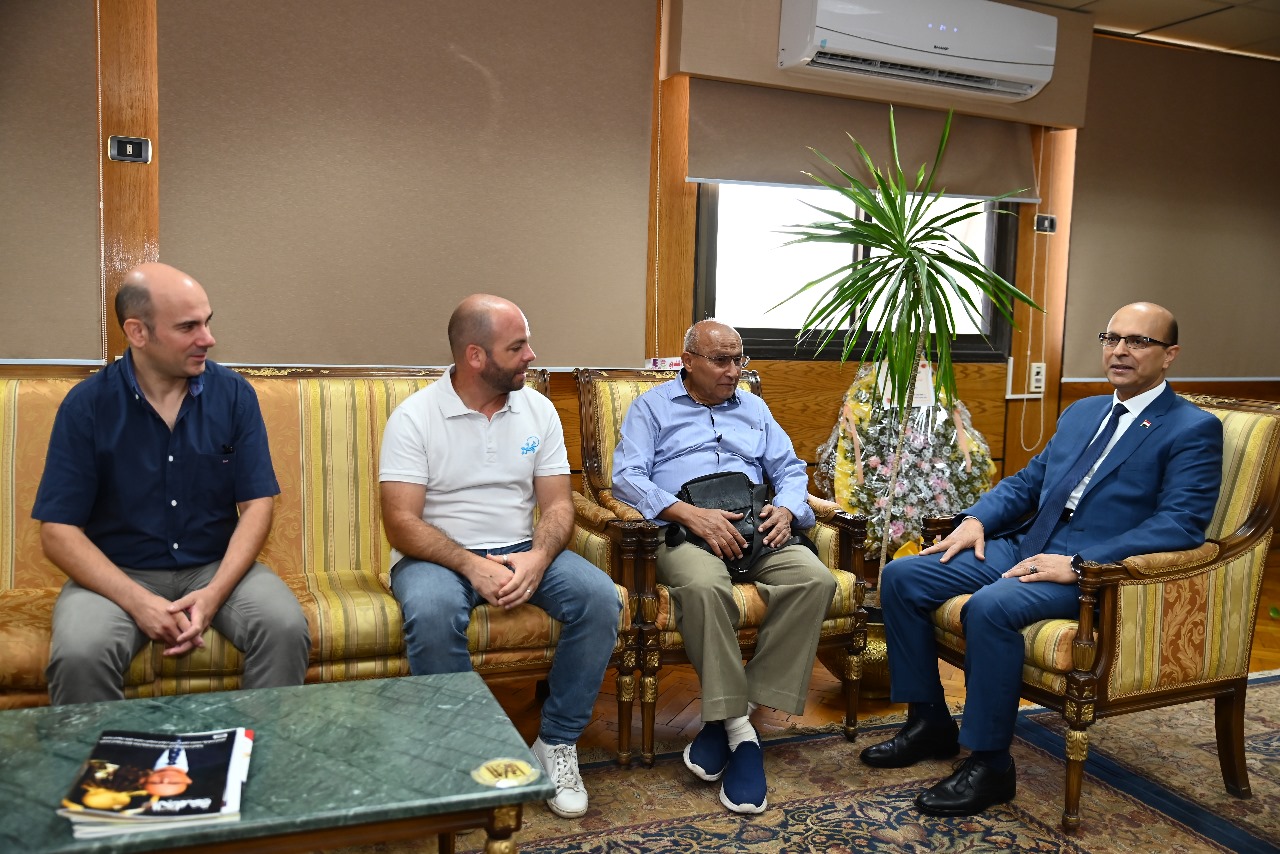جامعة أسيوط تستقبل وفدًا فرنسيًا ضمن مشروع إمحوتب
