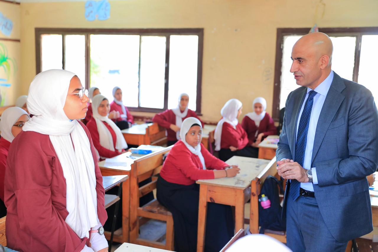 وزير التربية والتعليم يتفقد مدارس الغربية لمتابعة انتظام الدراسة