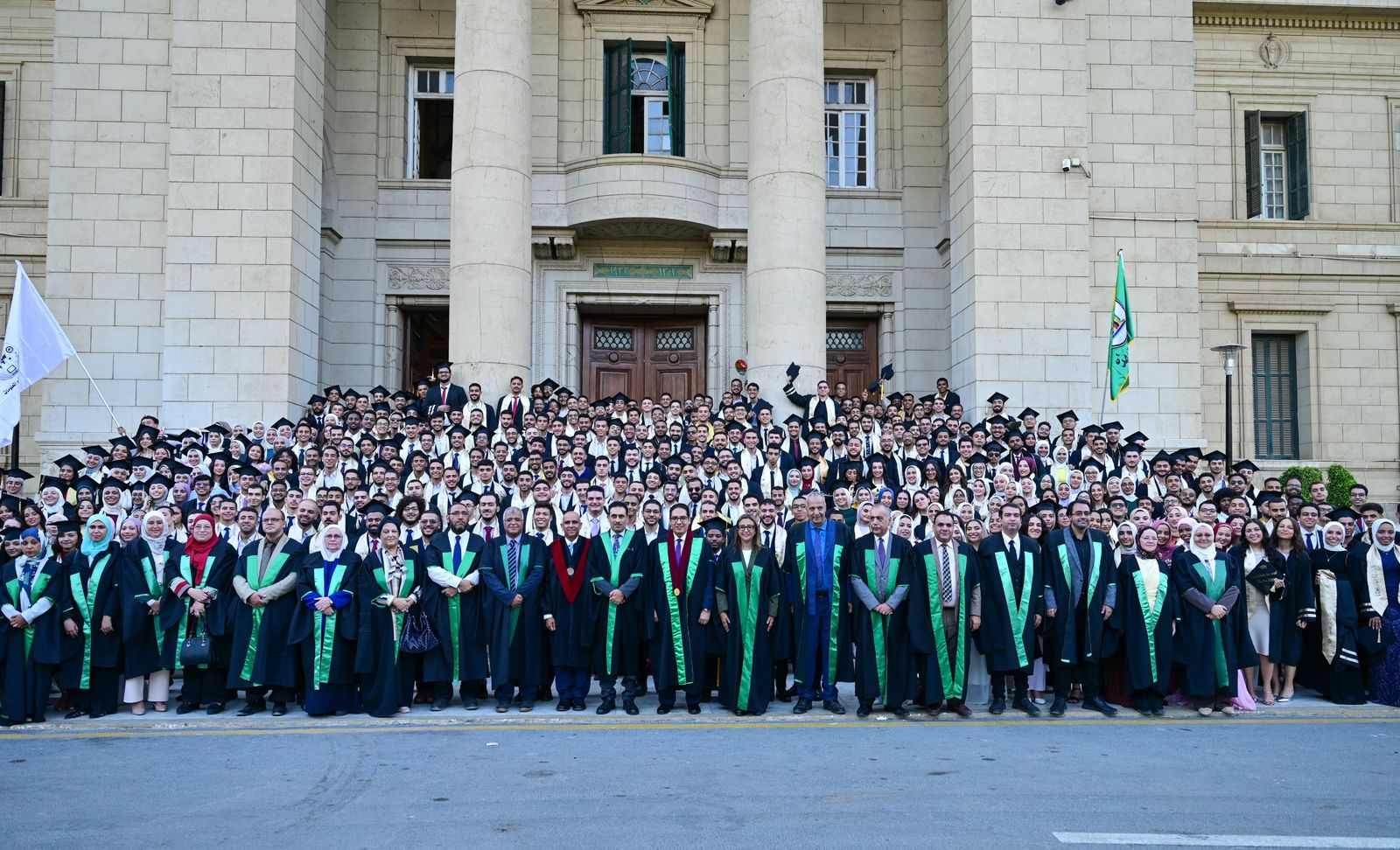 جامعة القاهرة تحتفل بتخريج دفعة 2025 من طلاب كلية الحاسبات والذكاء الاصطناعي