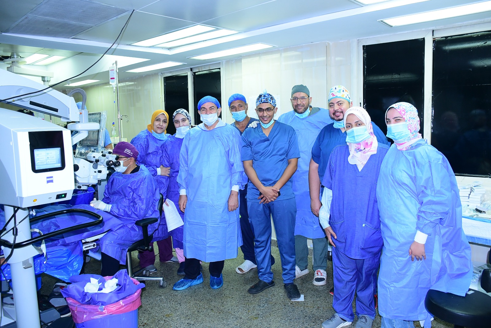 جامعة سوهاج تحقق إنجازًا طبيًا استثنائيًا في إزالة المياه البيضاء