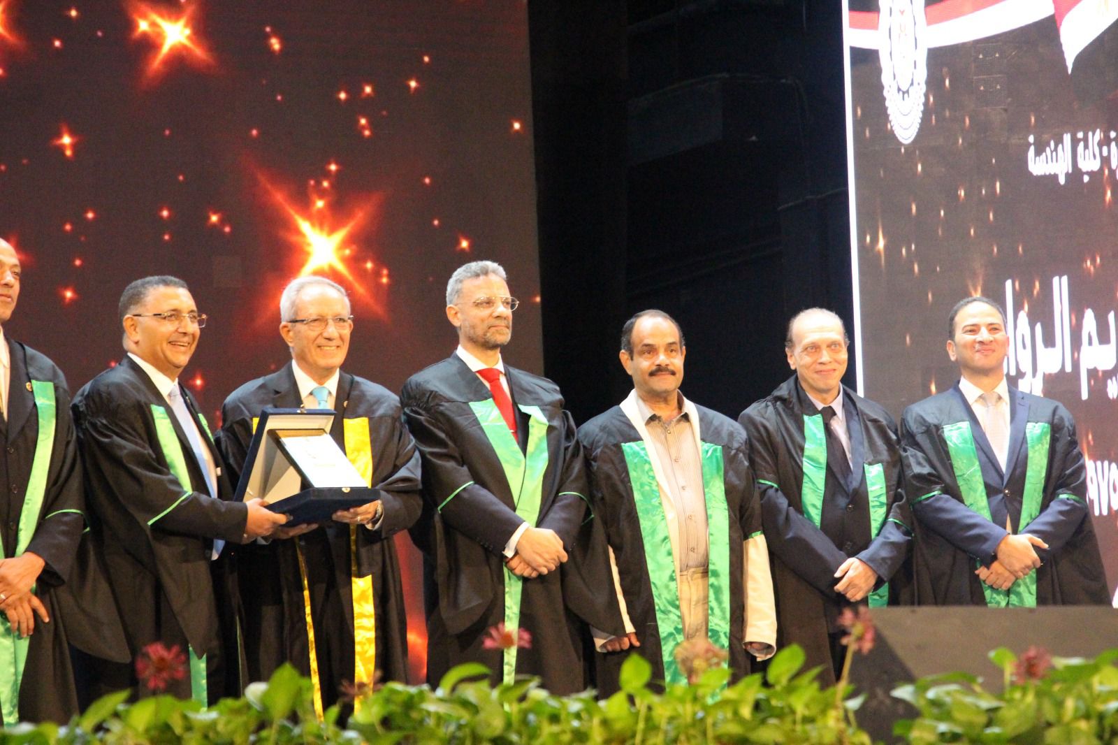 جامعة القاهرة تحتفل بتخريج دفعة 2025 من كلية الهندسة