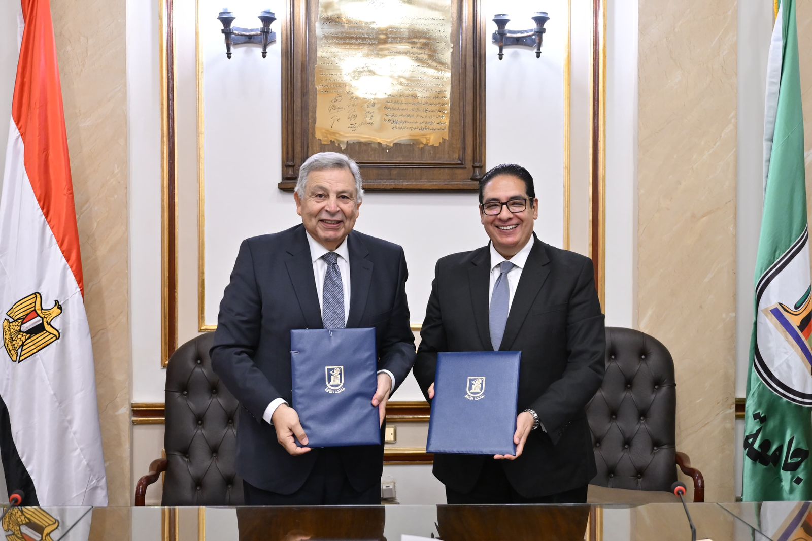 جامعة القاهرة توقع بروتوكولًا استراتيجيًا لتطوير الدراسات العليا بطب الأسنان