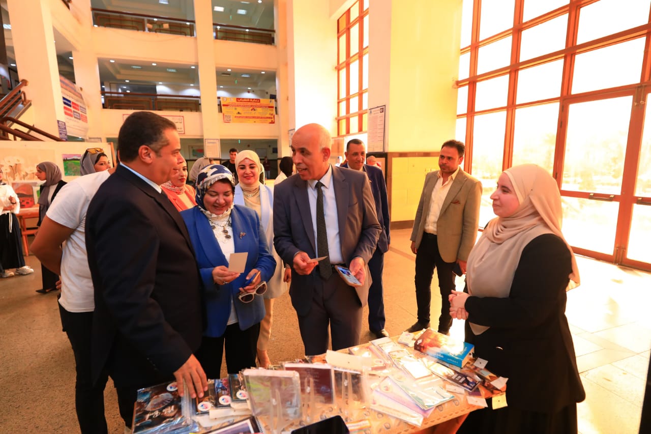 جامعة كفر الشيخ تحتفل بطلاب كلية الآداب الجدد لعام 2025