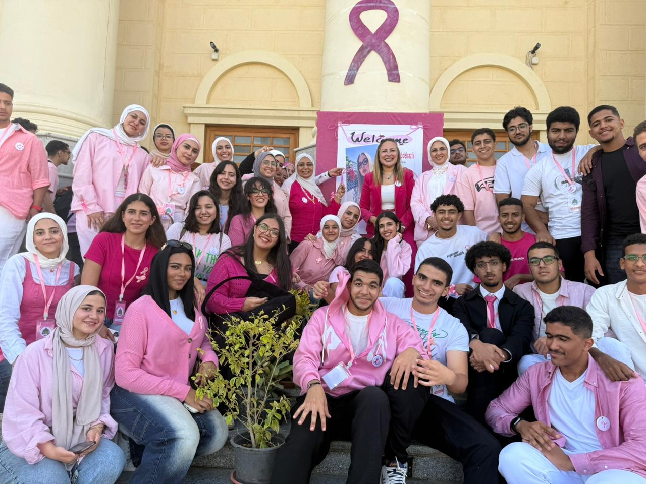 ندوة توعوية حول سرطان الثدي بجامعة القاهرة الأهلية