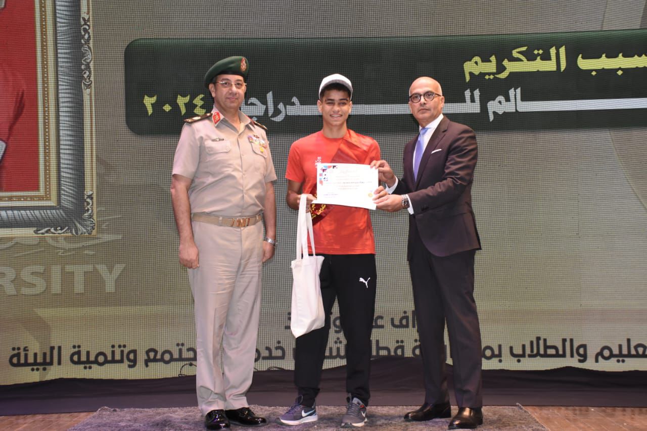 احتفالية بمناسبة ذكرى انتصارات أكتوبر بالتعاون بين جامعة عين شمس وقوات الدفاع الشعبي والعسكري بالقوات المسلحة