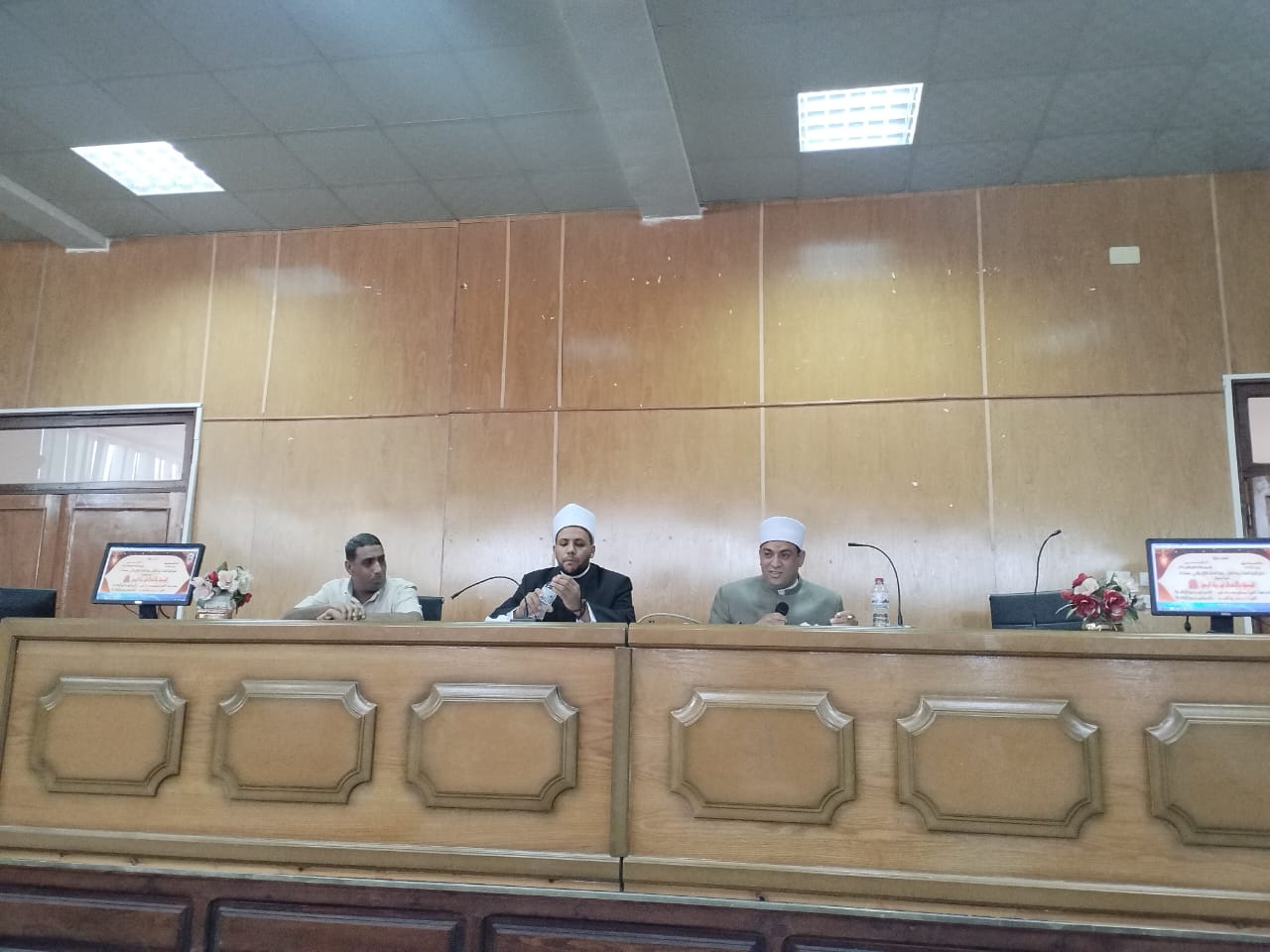 جامعة قنا تنشر قيم الوسطية والاعتدال