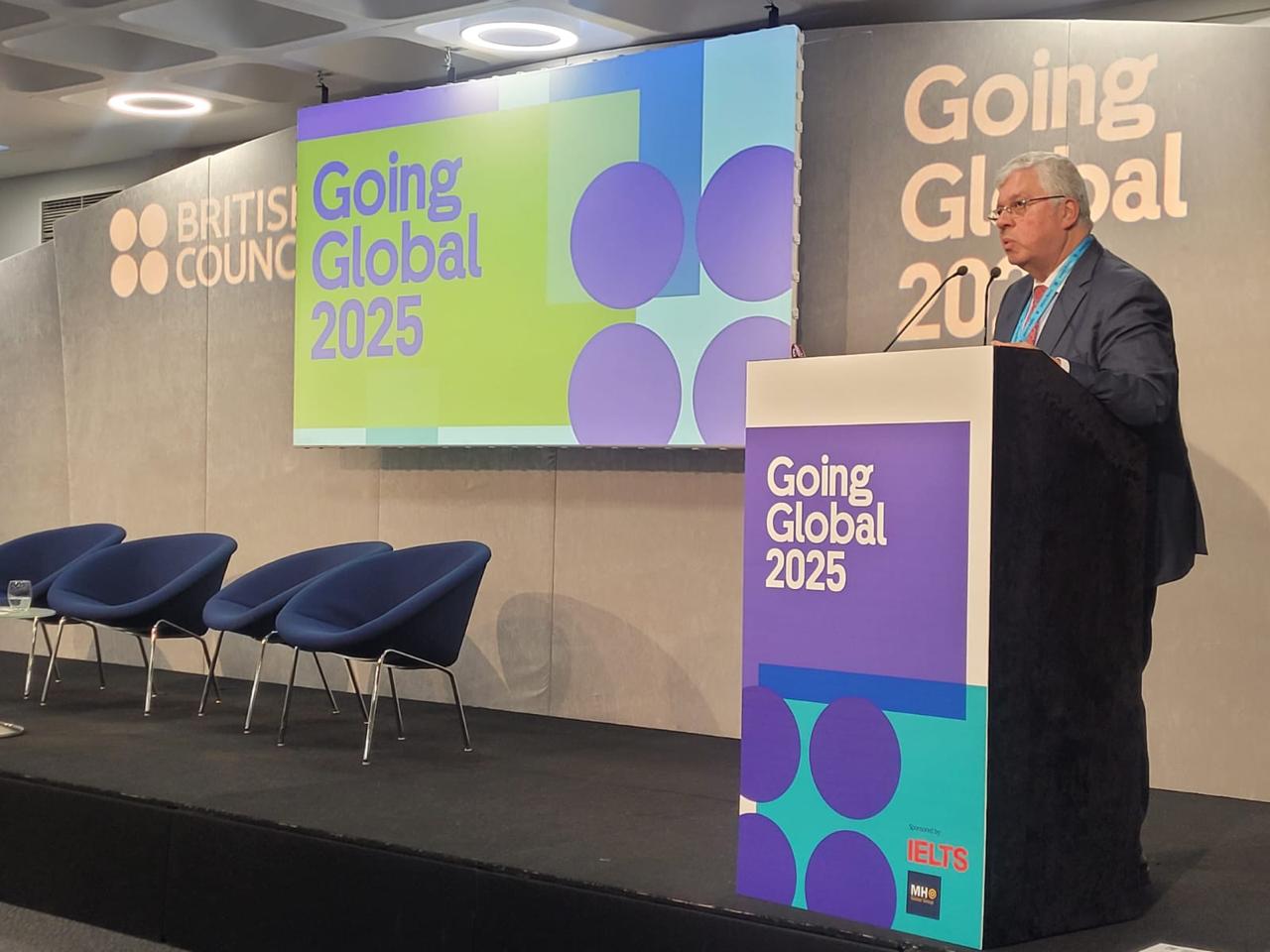  وزير التعليم العالي يطلق رؤية مصر الرقمية للتعليم العابر للحدود من لندن