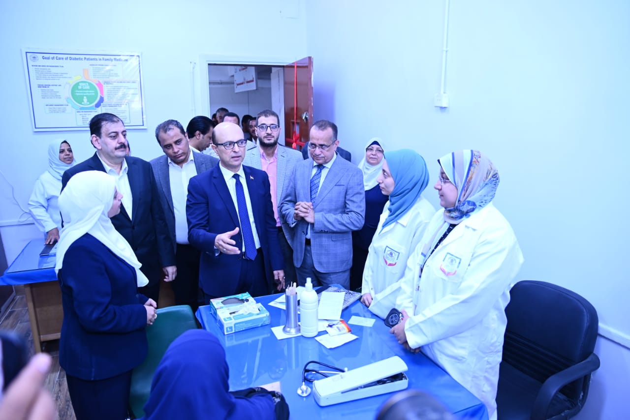 جامعة أسيوط تدشن طفرة تطويرية بالمستشفى الجامعي الرئيسي