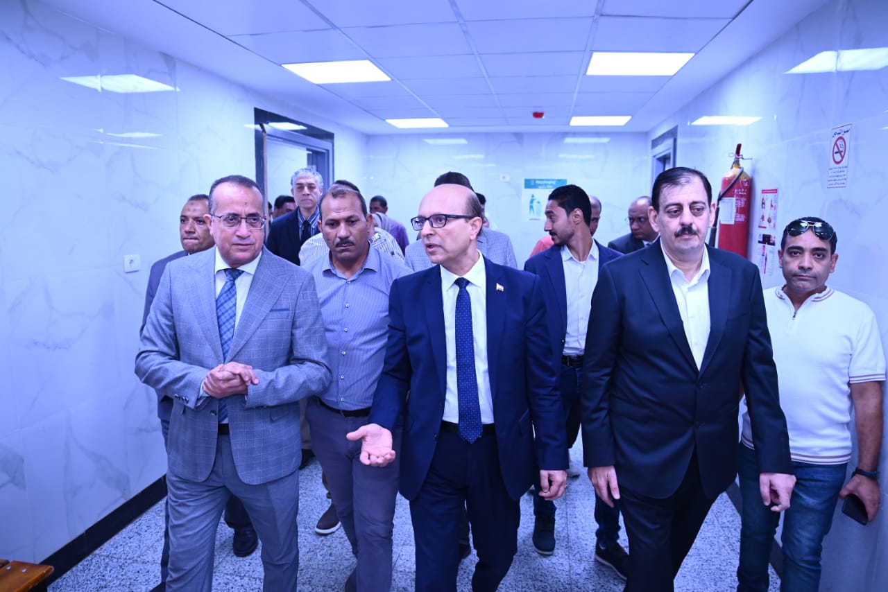 جامعة أسيوط تدشن طفرة تطويرية بالمستشفى الجامعي الرئيسي