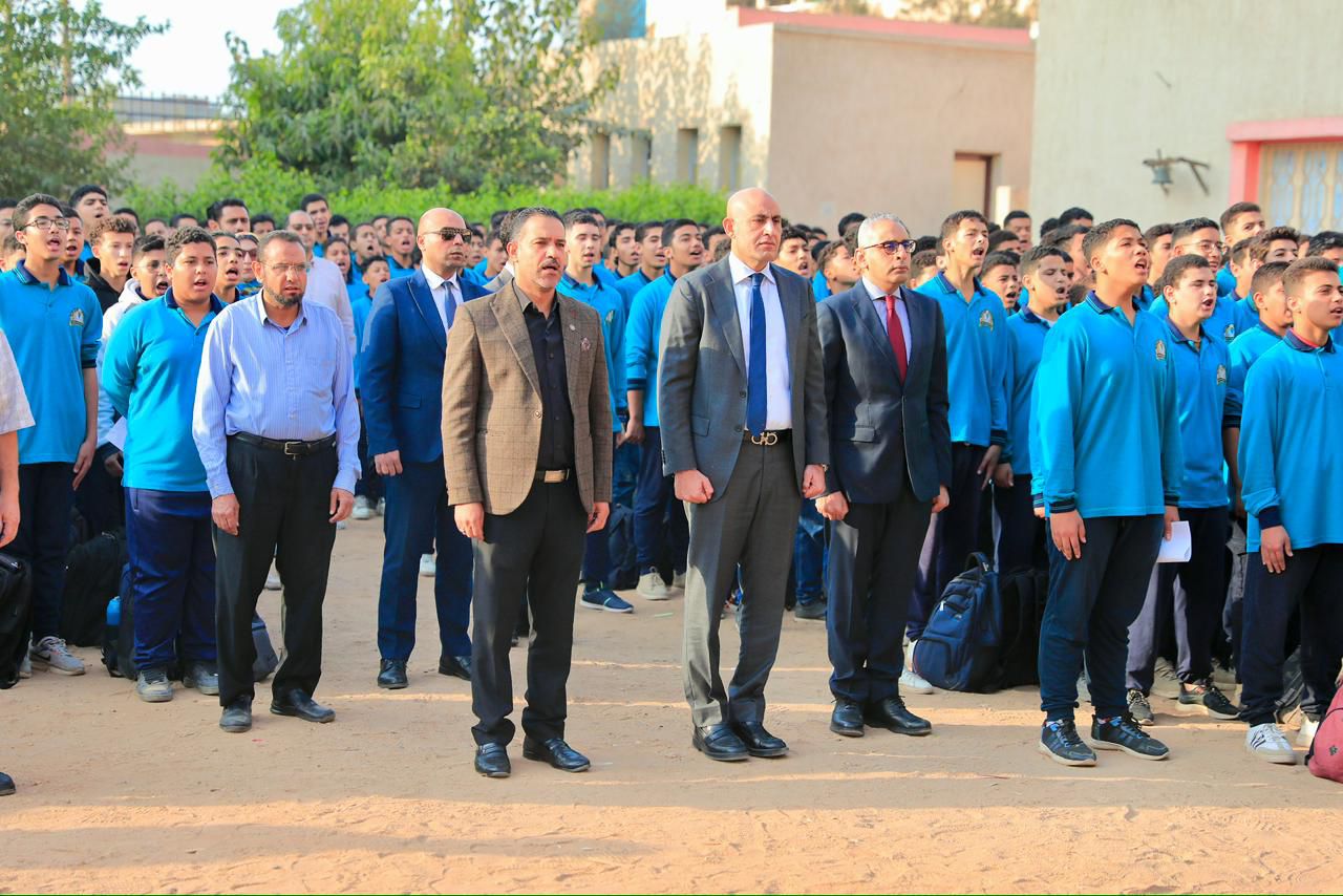 وزير التربية والتعليم يجري جولة مفاجئة بعدد من مدارس محافظة الدقهلية