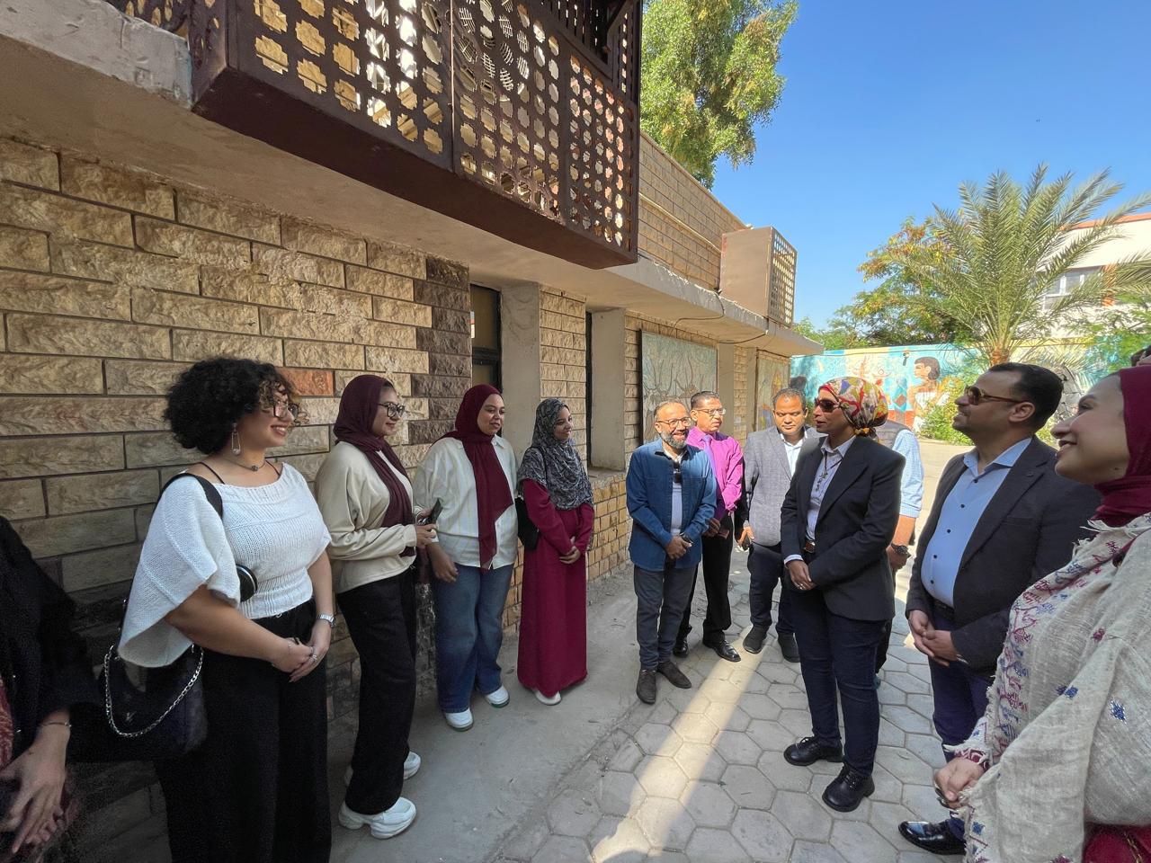 جامعة الأقصر تكشف عن نموذج سينمائي مبتكر بكلية الفنون الجميلة