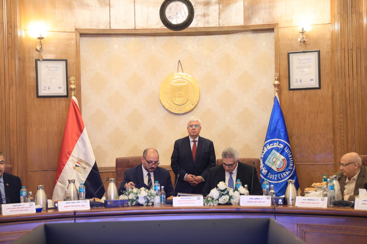 وزير التعليم العالي يقود تطوير الجامعات ومبادرات الطلاب خلال اجتماع المجلس الأعلى للجامعات