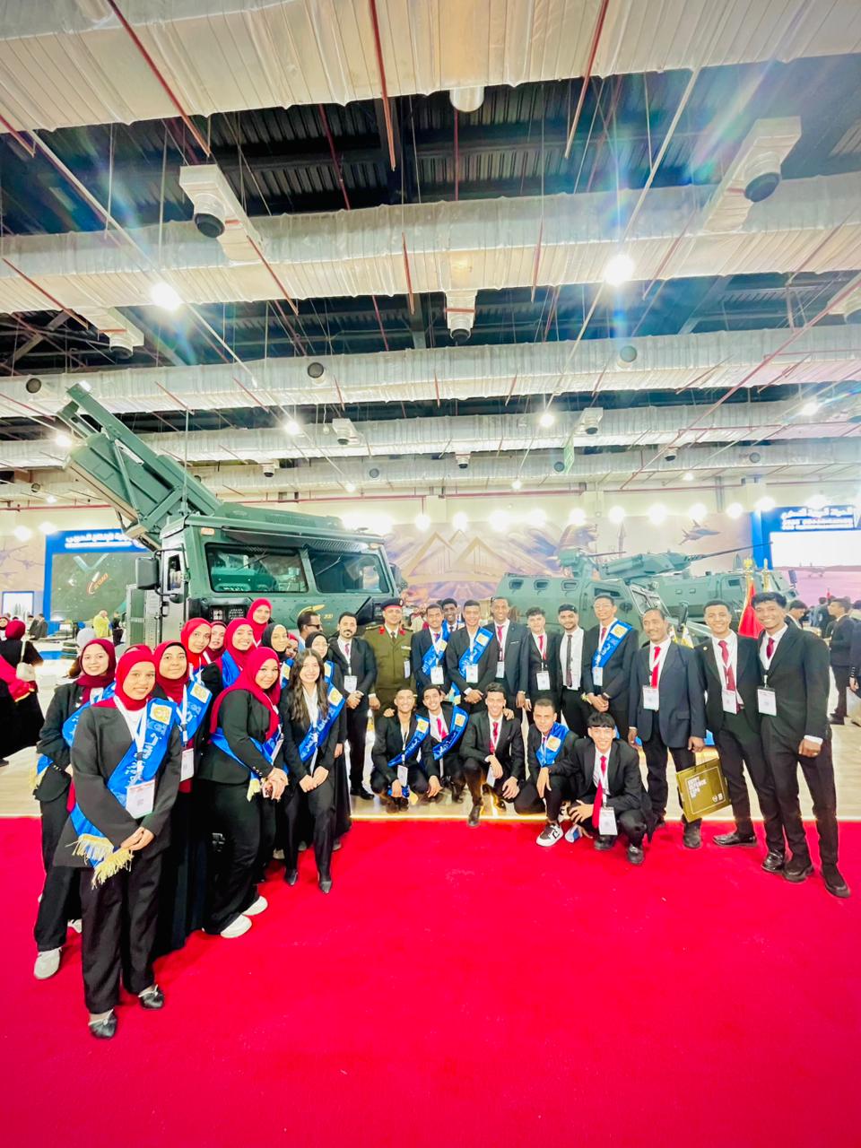 مشاركة مميزة عسكريًا وتقنيًا لطلاب جامعة الأقصر في معرض إيديكس 2025