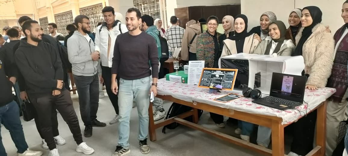 جامعة العاصمة تنظم فعالية علمية متميزة حول الابتكار البيولوجي 3D بكلية الصيدلة
