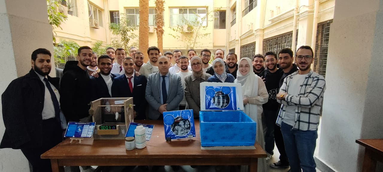 جامعة العاصمة تنظم فعالية علمية متميزة حول الابتكار البيولوجي 3D بكلية الصيدلة