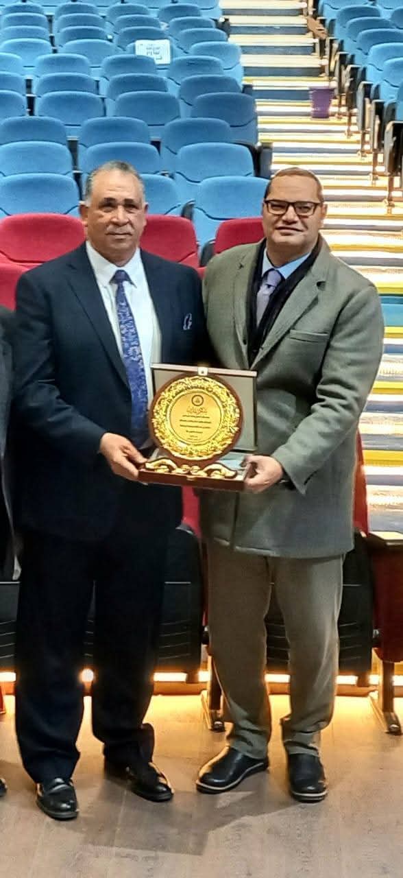 جامعة عين شمس تستضيف نقيب المحامين لمناقشة ضمانات أحكام القضاء الإداري