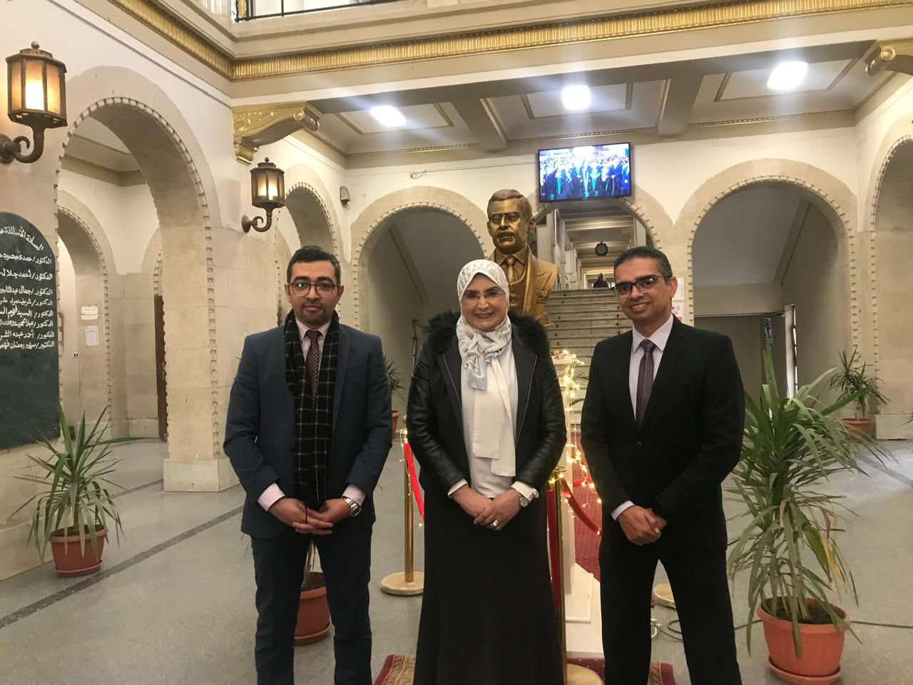 جامعة القاهرة تحقق تميّزًا عالميًا بتجديد شهادات الأيزو الدولية لكلية العلوم