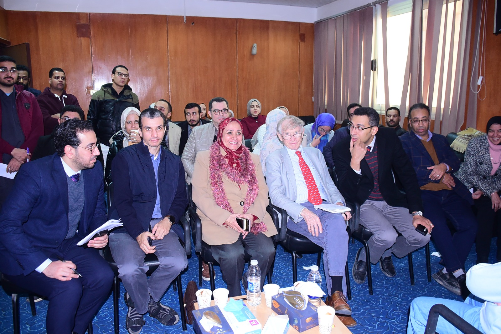 مستشفى جامعة سوهاج تُجري 7 عمليات دقيقة وتتابع الكشف على 44 حالة مرضية