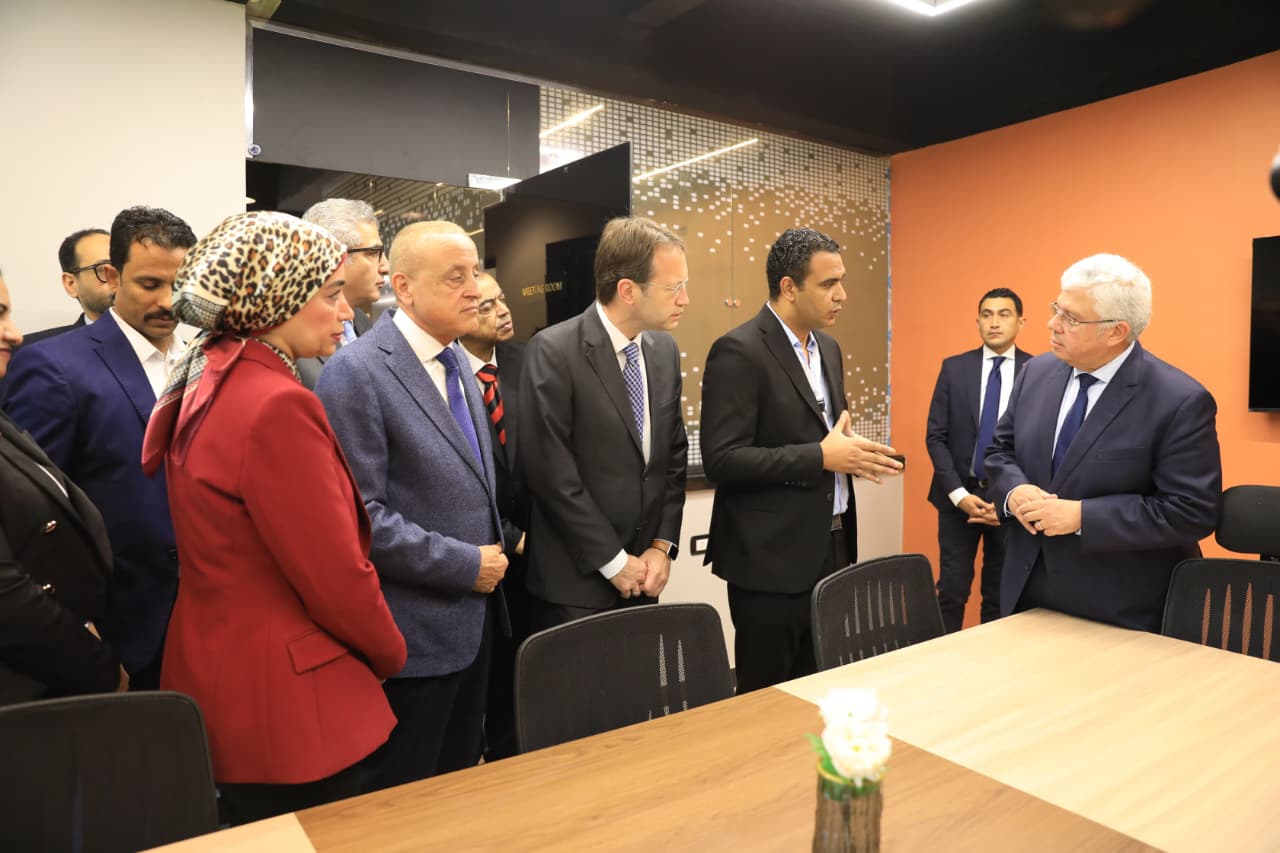 جامعة الأقصر تطلق مركز تمكين المرأة والإبداع الرقمي لصعيد مصر