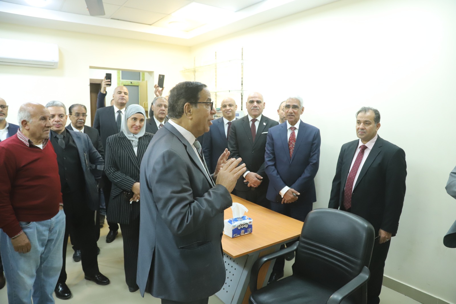 جامعة قنا تطلق مركز صيانة الأجهزة الطبية والعلمية والإلكترونية