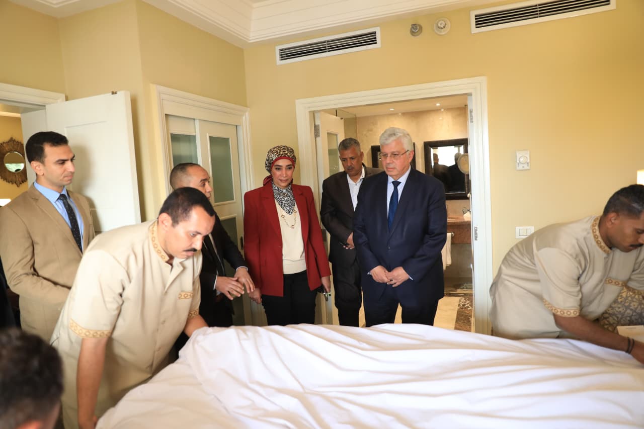 وزير التعليم العالى يتابع انتظام تنفيذ البرنامج التدريبي المتخصص للطلاب ذوي الإعاقة بجامعة الأقصر