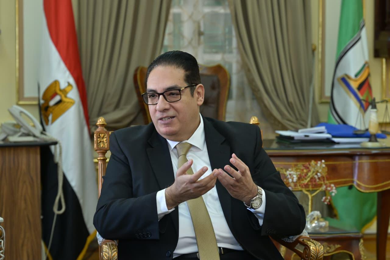 رئيس جامعة القاهرة يستقبل وفد وزارة الخارجية المصرية للشئون الافريقية