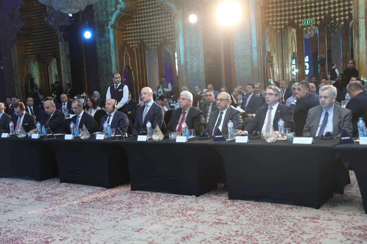 شركة سيمنس ترسخ شراكة القرن بمشروعات تصنع مستقبل مصر