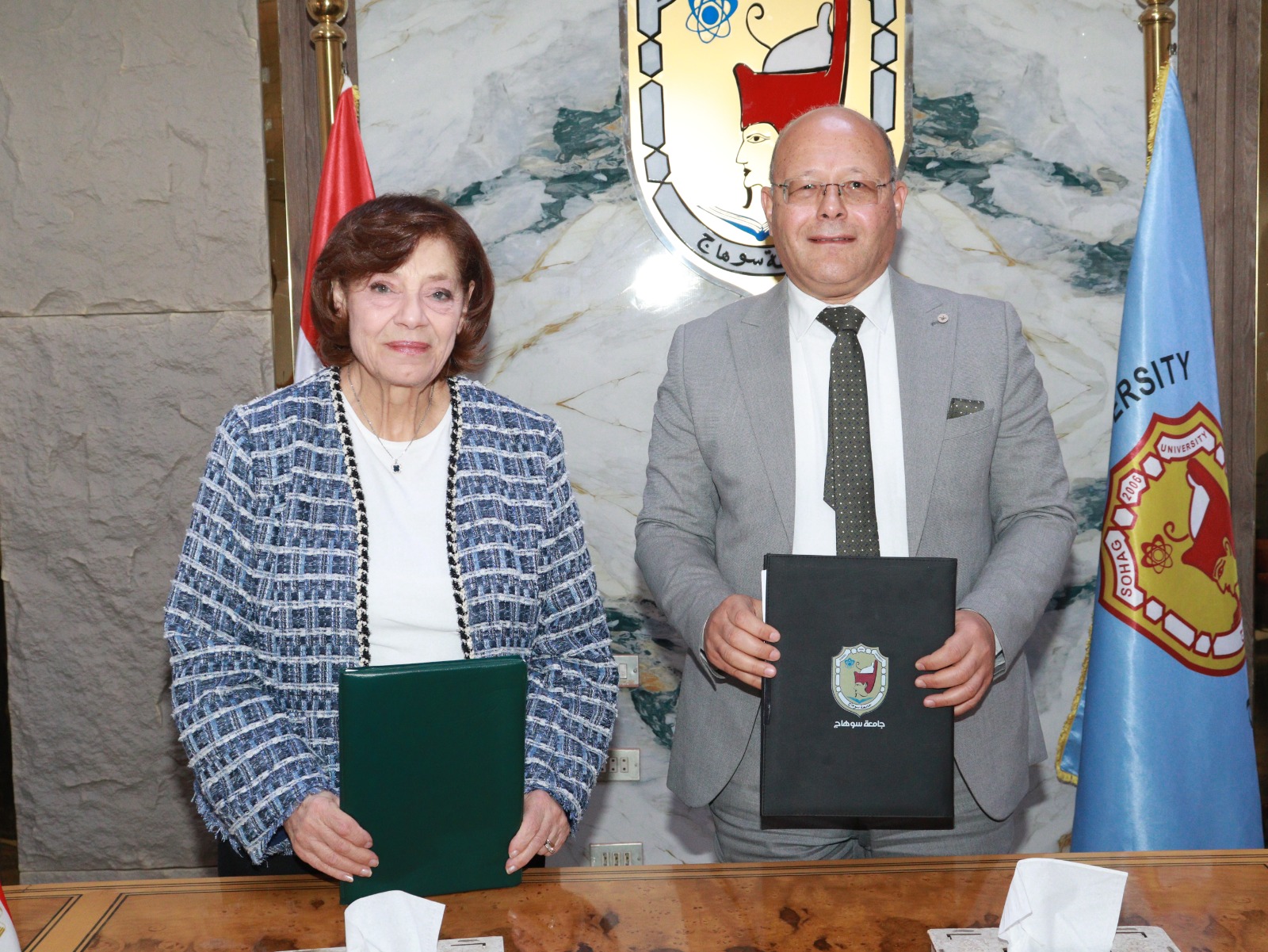 جامعة سوهاج توقع اتفاقيات مع جامعة ميريت لتعزيز التعليم الطبي